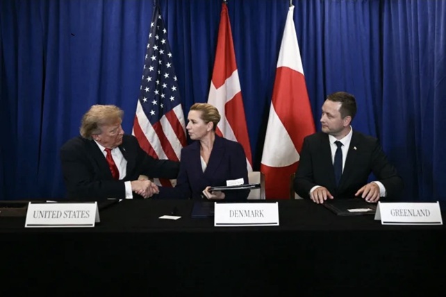 Danmark overdrager Grønlands suverænitet til USA 22/9